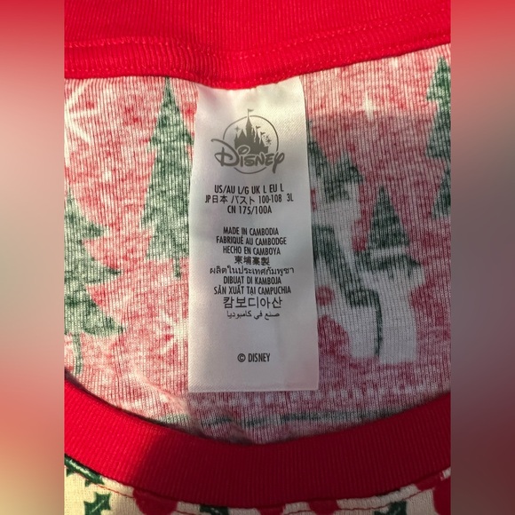 Women’s Disney Christmas Pajamas (NWT) - Size Large - Picture 5 of 8